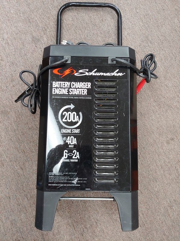 Schumacher SC1309 Automatic Battery Charger for Sale in Everett, WA