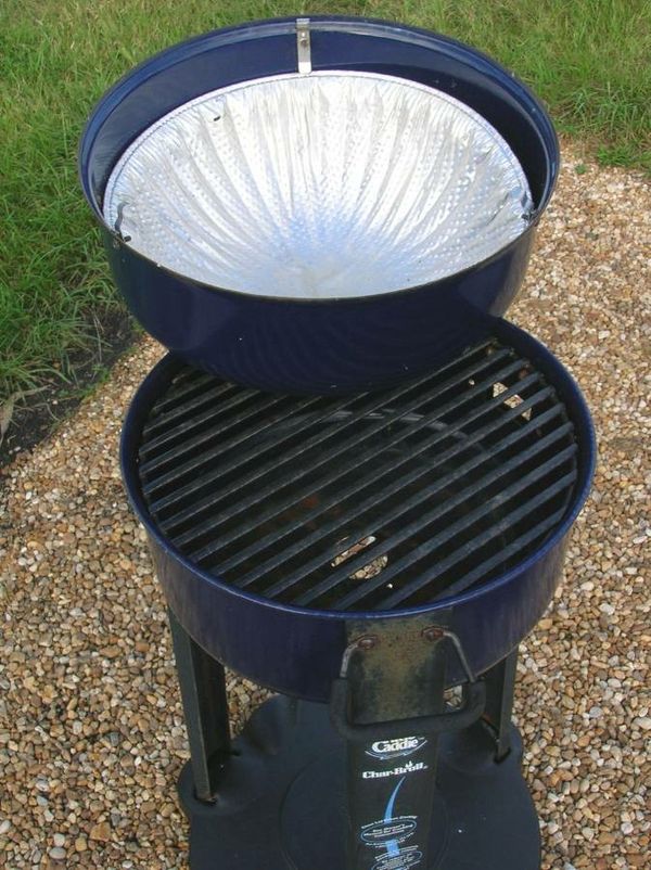 Small CharBroil Patio Caddie Charcoal Burner BBQ Barbecue Smoker
