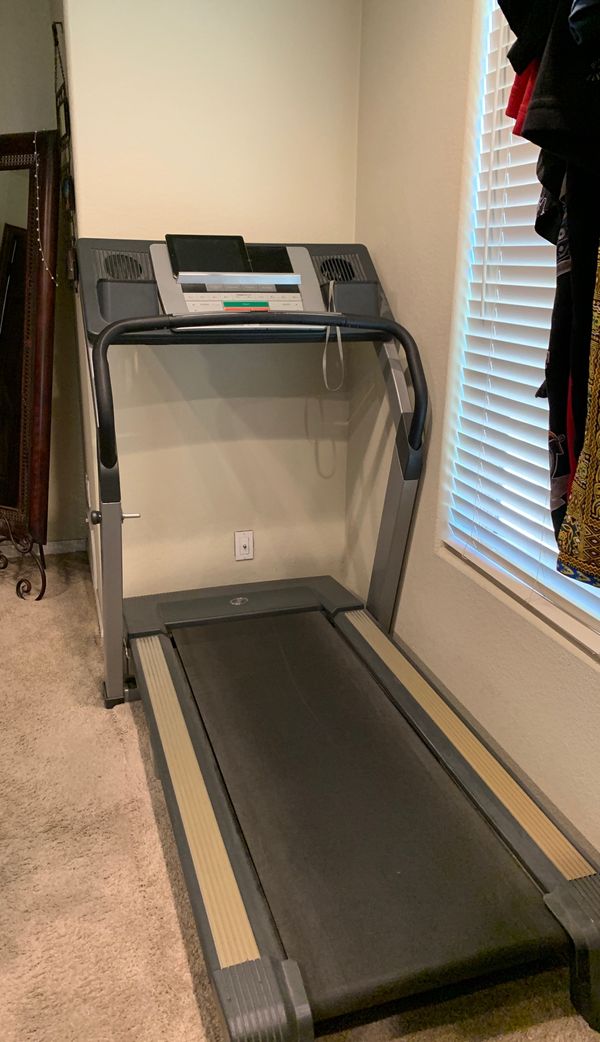 NordicTrack Treadmill C2050 for Sale in Phoenix, AZ - OfferUp