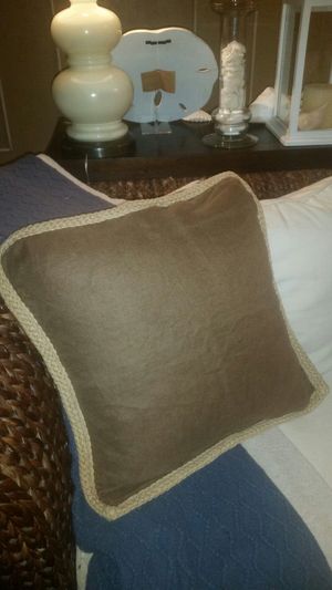 Pottery Barn 18 Down Feather Pillow Insert Set Of 3 For Sale In