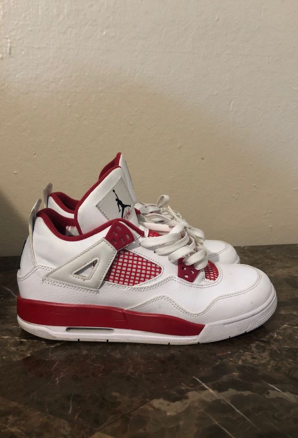 retro 4 size 7