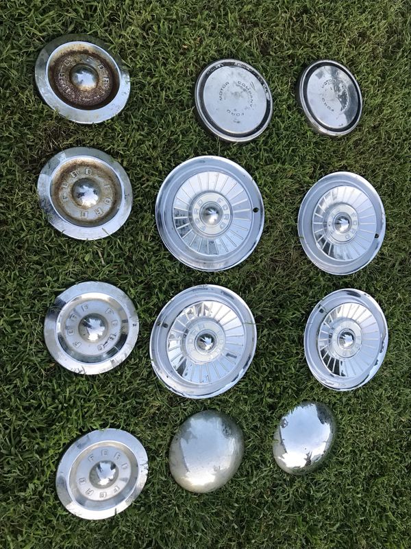 Vintage Ford Hubcaps Man Cave Garage for Sale in Johnston, RI OfferUp