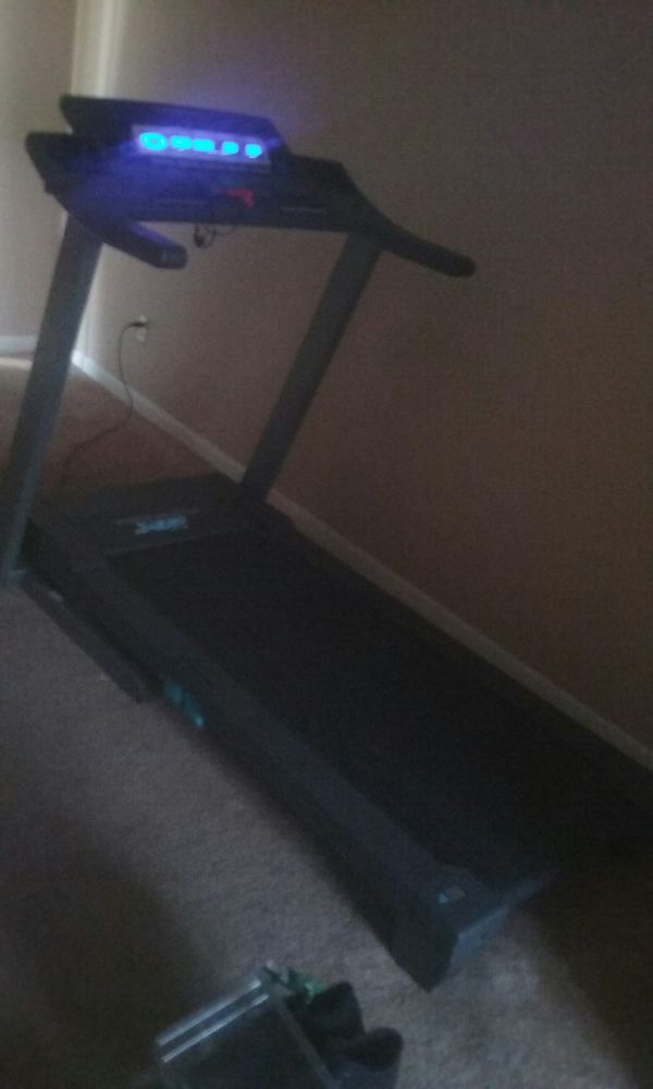 ProForm XP 615 Treadmill for Sale in West Haven, CT OfferUp