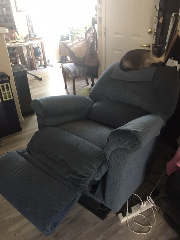 Lazy Boy electric lift chair for Sale in Las Vegas, NV OfferUp