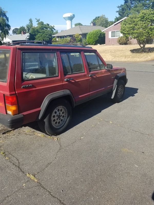 91 Jeep Cherokee Sport 4.0 liter for Sale in Tacoma, WA - OfferUp