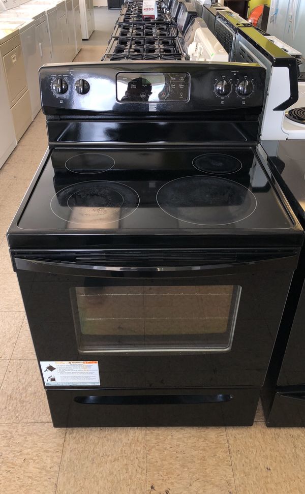 Kenmore Smooth Top Electric Stove in Black 90 Days Warranty for Sale in
