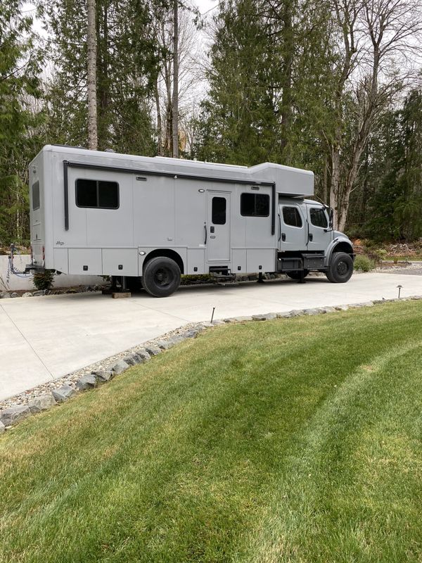 Showhauler 4X4 expedition RV for Sale in Seattle, WA OfferUp