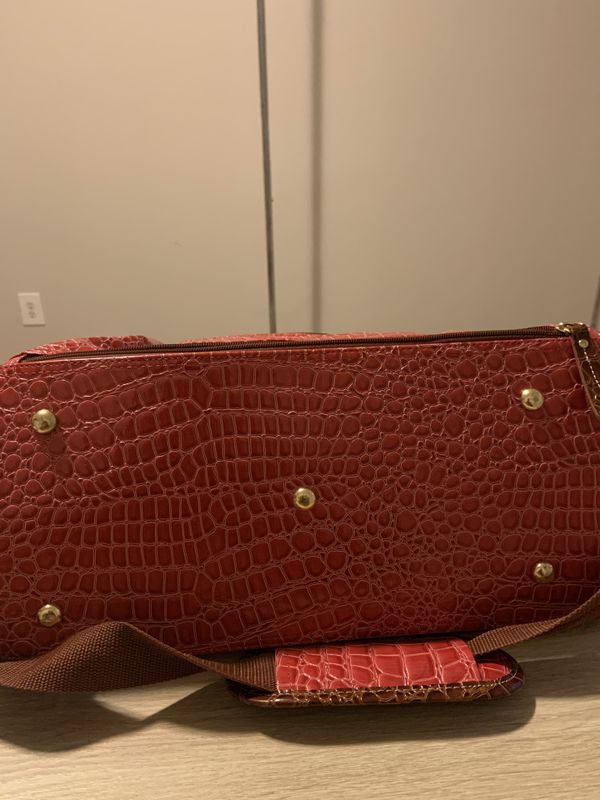 Samantha Brown Croco-Embossed Dowel Bag for Sale in Fayetteville, NC ...