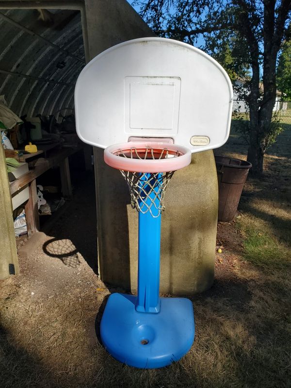 little tikes bounce house with slide and basketball hoop