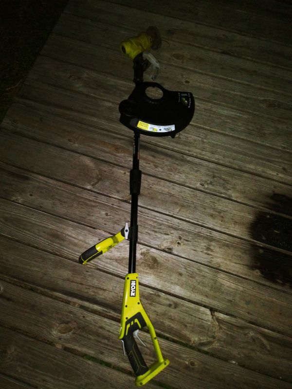 "4 in 1" 40V RYOBI Mower, Blower, Weed Eater/Edger attachment Combo Set
