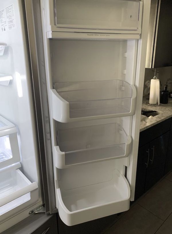 frigidaire-fridge-freezer-must-pick-up-ice-maker-makes-ice-but-does