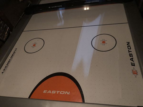 easton air hockey table