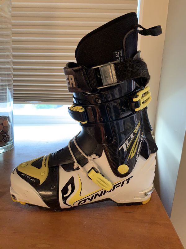 Dynafit TLT5 carbon tour boots size 27.5 for Sale in Seattle, WA - OfferUp