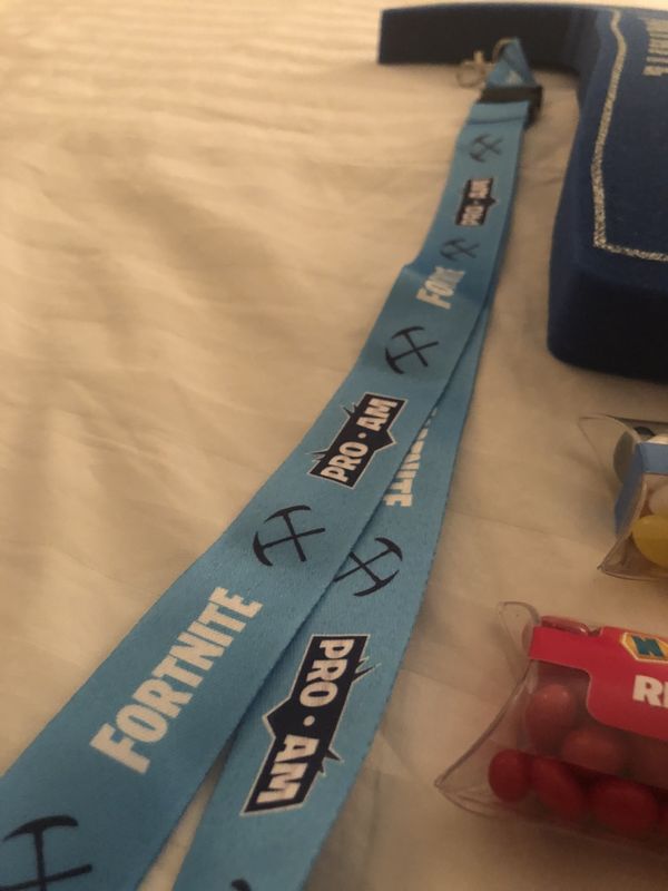 300sold - fortnite e3 lanyard