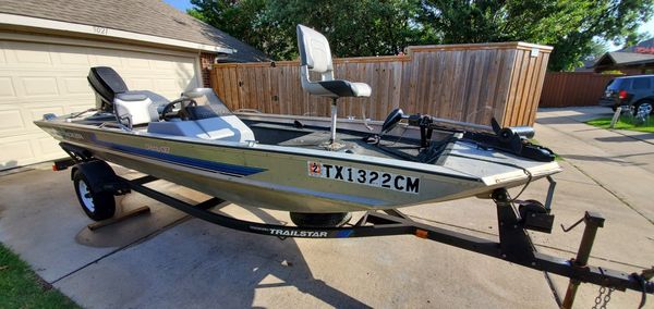 Bass Tracker Pro 17 for Sale in Plano, TX - OfferUp