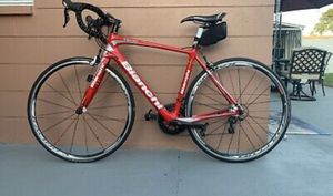 2016 Bianchi Intenso Shimano 105 Carbon Road Bike, 54cm for Sale in Los Angeles, CA
