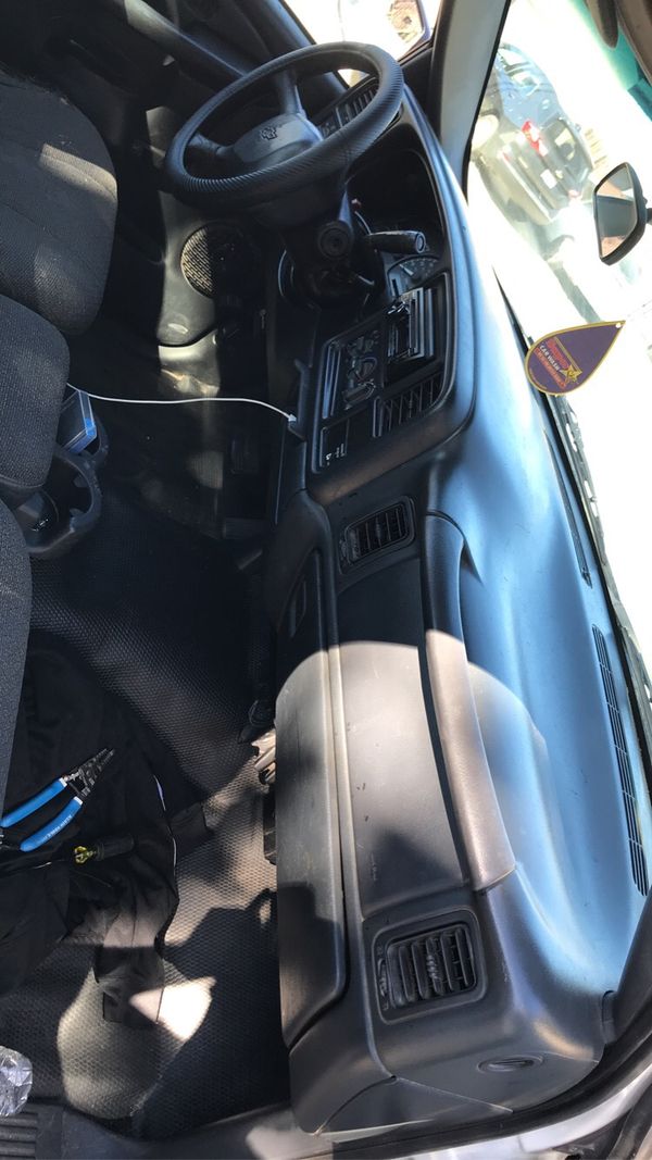 2001 Chevy Silverado 2500hd regular cab for Sale in La Mesa, CA - OfferUp