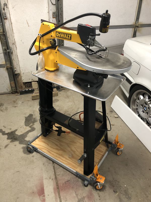 Dewalt DW788 Scroll Saw with Extras for Sale in Cincinnati, OH OfferUp