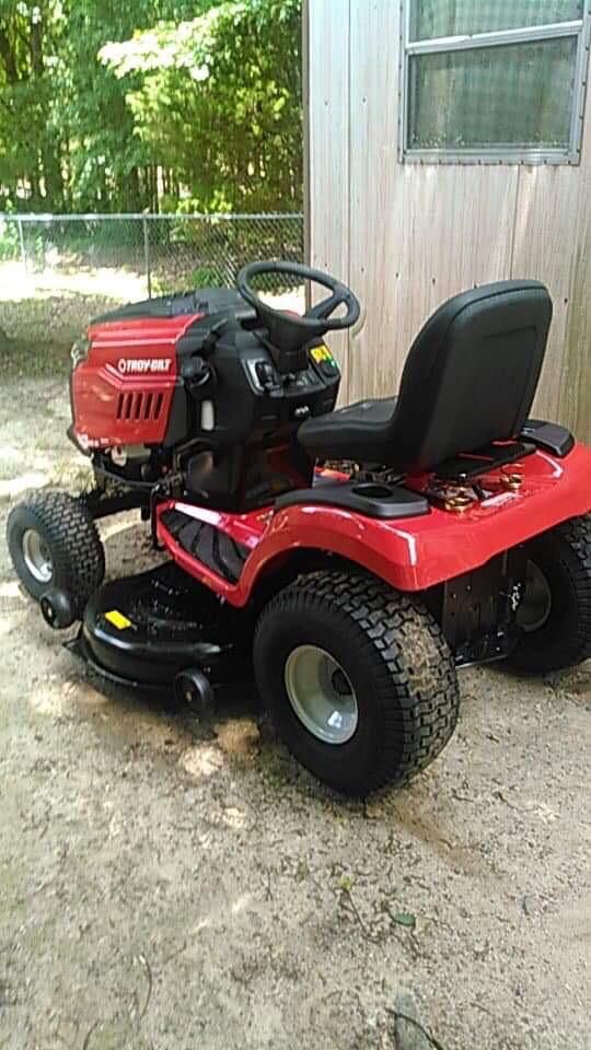 Troybilt Super Bronco 46-inch Hydro Riding Lawn Mower / Tractor for ...