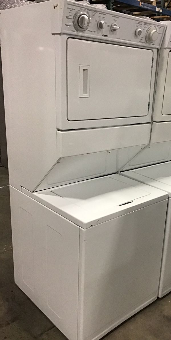 Kenmore 27” stackable washer and dryer combo for Sale in Vancouver, WA
