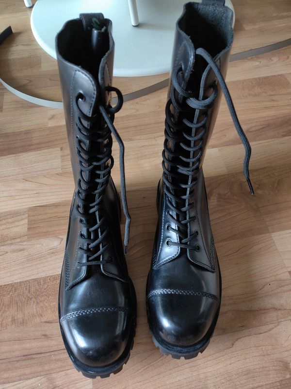 Getta Grip by Dr. Martens 14-eyelet boots black Brand New for Sale in ...