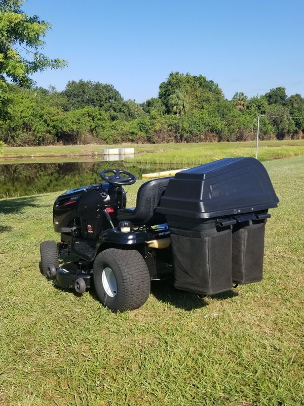 Craftsman YS4500 Riding Lawn Mower. 24Hp. Intek. Automatic Transmission