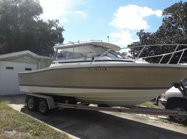 24 ft Bayliner Trophy for Sale in Saint Petersburg, FL - OfferUp