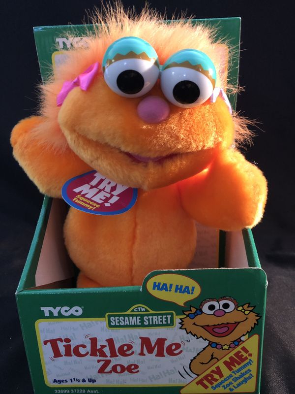 Tyco Sesame Street Tickle Me Zoe Plush Talks Giggle Shakes 11 Nib For