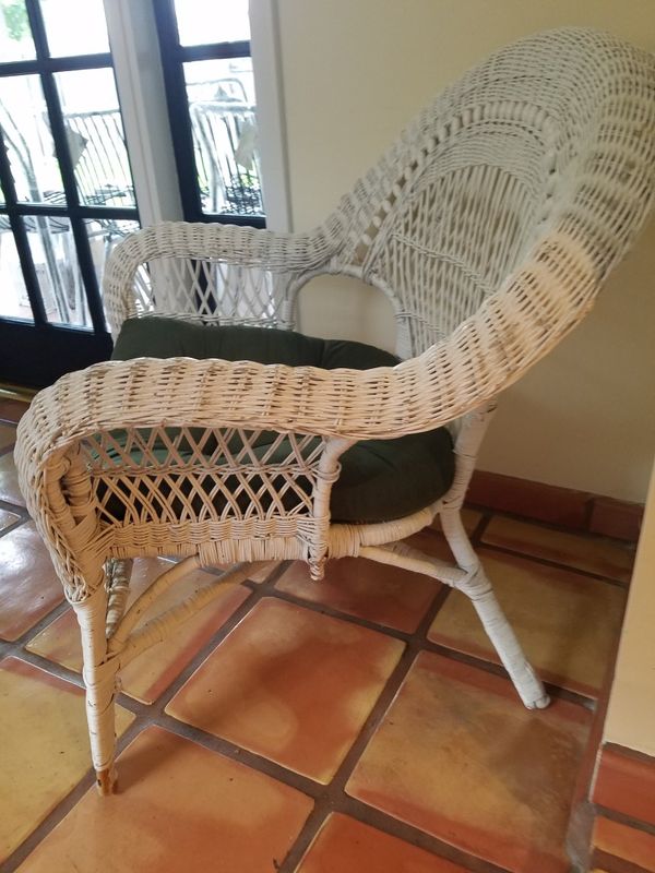 Pier 1 Imports white wicker chair for Sale in Miami, FL OfferUp