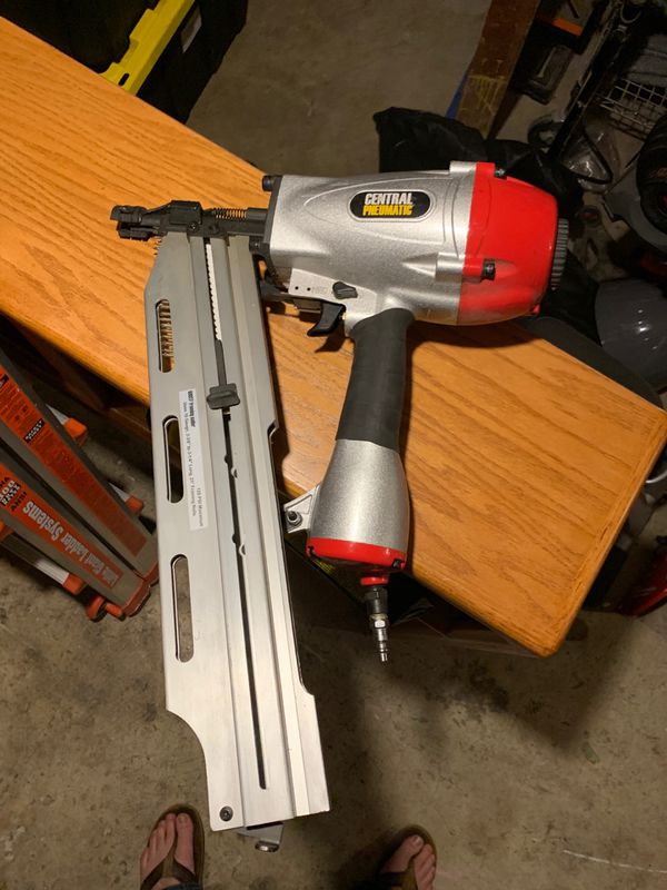 Central Pneumatic framing nailer for Sale in Bothell, WA - OfferUp