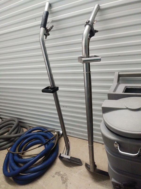 Century Ninja 400 Carpet Extractor 200 PSI 2 Wands 3 Hoses works Great