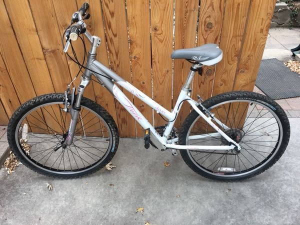 trek 3700 mountain bike for sale