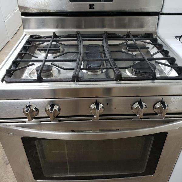 Kenmore Gas Stove for Sale in Dearborn, MI - OfferUp