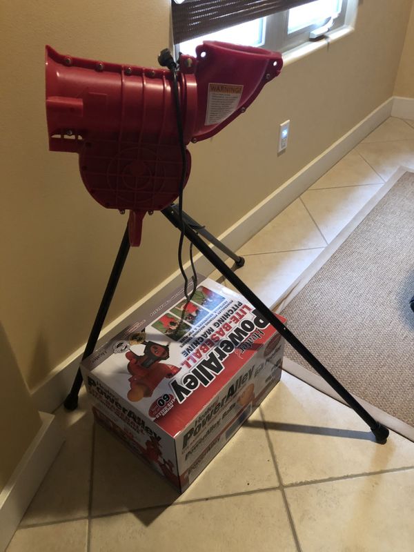 do naphthalene balls repel cockroaches