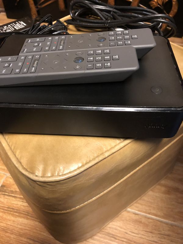 Xfinity Box XG2v2P Pace PX022ANM with Power Supply Cable Cord, two HDMI cables and two remotes