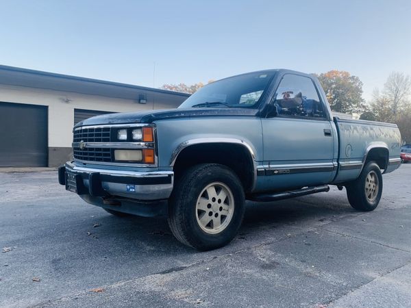 1989 Chevrolet Silverado short bed needs work not running for Sale in ...