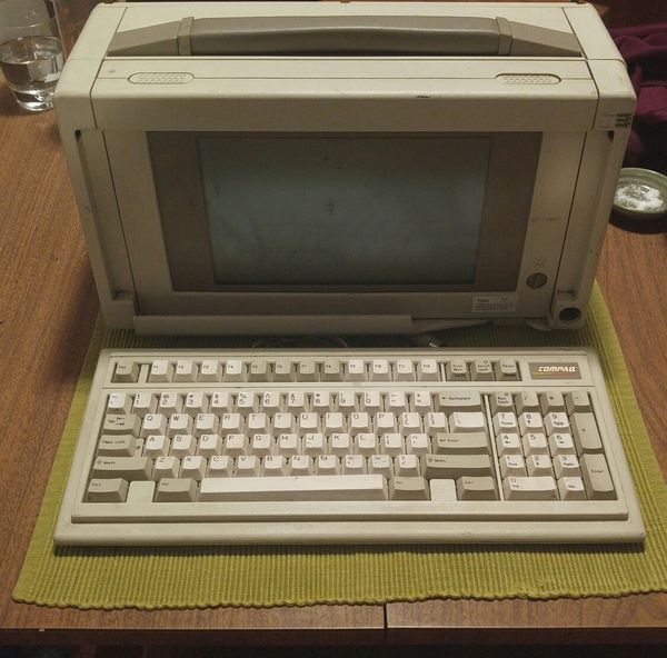 Vintage Compaq Portable 386 Computer for Sale in Los Angeles, CA OfferUp