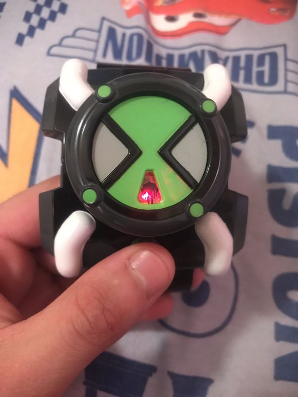 Ben 10 omnitrix classic super rare for Sale in San Antonio, TX - OfferUp