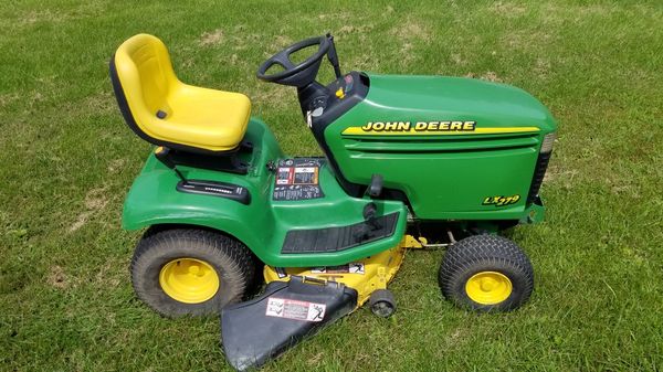 john deere lx279 lawn mower
