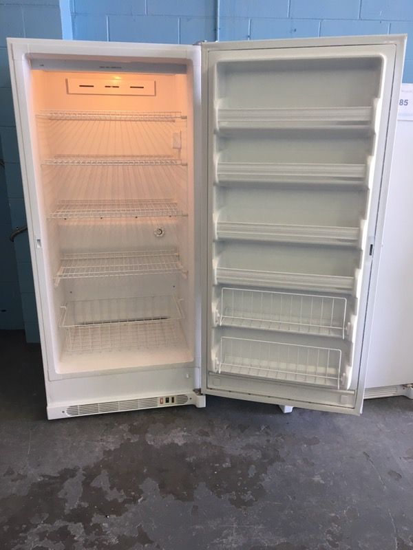 21 Cubic Foot Frost Free Freezer for Sale in Cocoa, FL - OfferUp