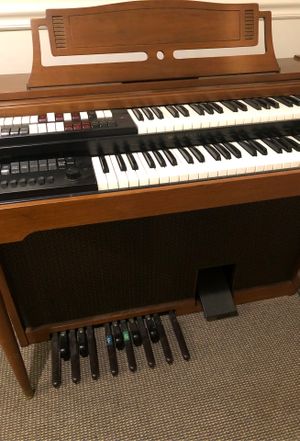 Lowrey Organs for sale | Only 4 left at -70%