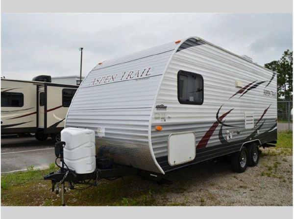 2012 aspen trail travel trailer 20ft light model sleeps 8 for Sale in ...