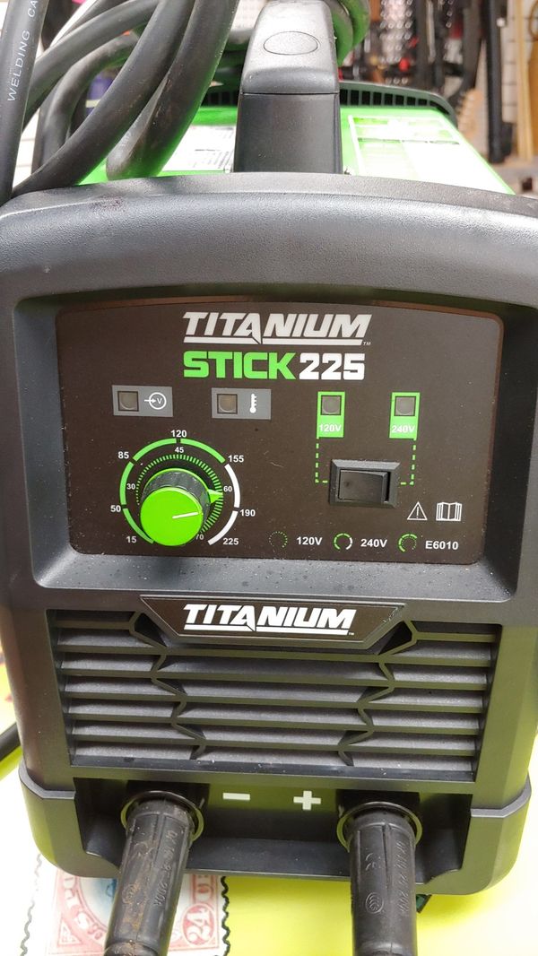 Titanium stick 225 inverter welder. Complete with all attachments