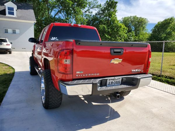 2011 chevy Silverado 1500 Lt Crew Cab Texas Edition for