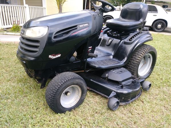 Craftsman DGS6500 Garden Tractor Mower for Sale in Port St. Lucie, FL