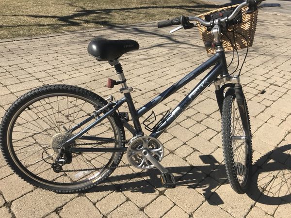 trek navigator 300 ladies bike