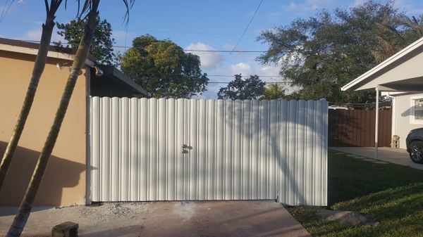 Cercas de metal for Sale in Hialeah, FL - OfferUp Cercas de metal for Sale in Hialeah, FL - OfferUp