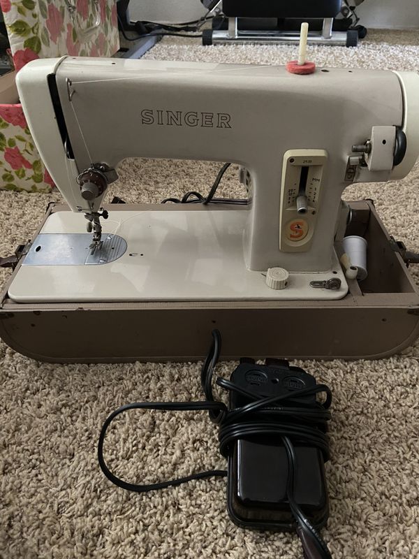 1963 Singer 293B sewing machine for Sale in San Diego, CA - OfferUp