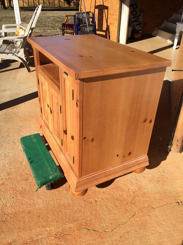 Broyhill TV stand for Sale in Williamston, SC OfferUp