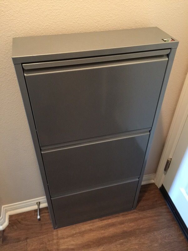 DOTTUS TRADE SRL 3Drawer Shoe for Sale in Trabuco